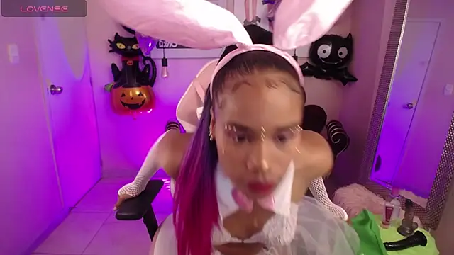 Snapshot of ingrid03_taffur chatting on 10.31.25 ingrid03 taffur online show from 10.31.25