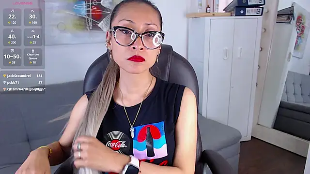 alexia james  online show from 04.14.26