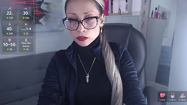 Snapshot of alexia_james_ chatting on 05.02.26 alexia james online show from 05.02.26