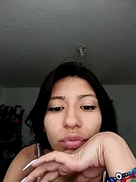 Snapshot of Dulce_Torres13 chatting on 10.18.25 Dulce Torres13 online show from 10.18.25