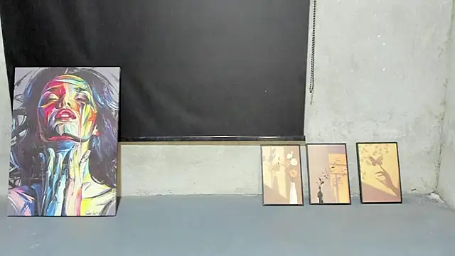 MissAriba online show from 12.23.25