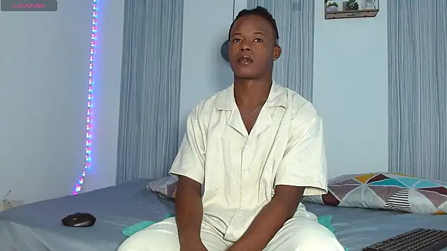 Dark stallionX online show from 11.21.25