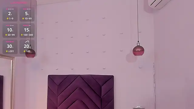 Nahomycarterr online show from 11.23.25