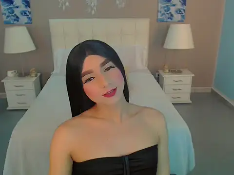 Luna LaFontaine online show from 10.15.25
