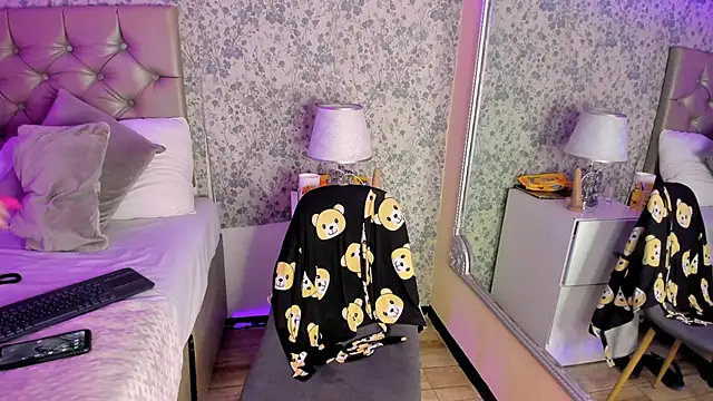 Clohe Bell online show from 01.14.26