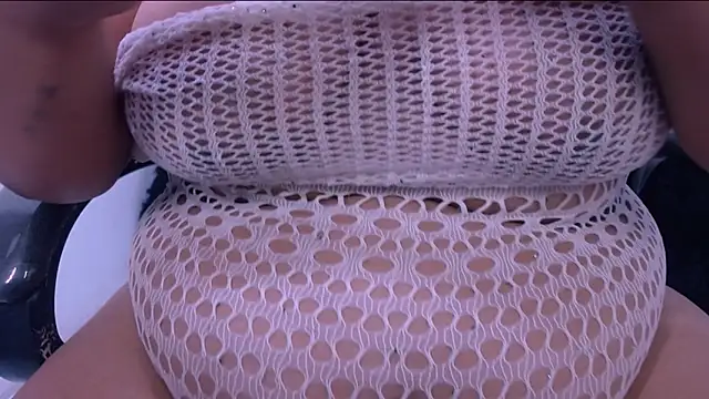 chuby pau online show from 10.16.25