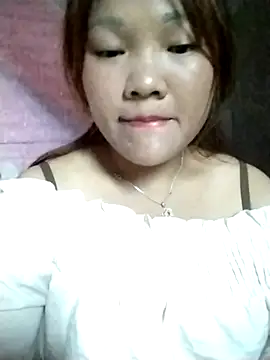 Snapshot of maily00 chatting on 10.16.25 maily00 online show from 10.16.25