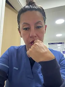 Snapshot of GisellTorres36 chatting on 04.23.26 GisellTorres36 online show from 04.23.26