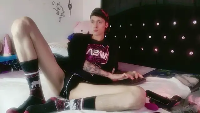 Tyler cat online show from 03.27.26