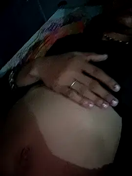 Snapshot of Mona7070 chatting on 10.04.25 Mona7070 online show from 10.04.25