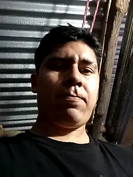 Snapshot of Travieso_loco9 chatting on 04.20.26 Travieso loco9 online show from 04.20.26