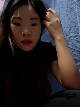 Snapshot of Noen_22 chatting on 10.04.25 Noen 22 online show from 10.04.25