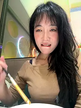 Snapshot of yourkeer chatting on 10.09.25 yourkeer online show from 10.09.25