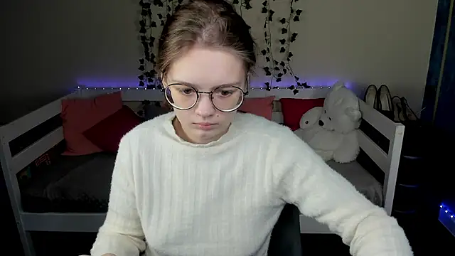 shy elina01 online show from 10.22.25