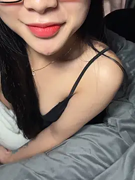 Linh5790 online show from 12.23.25