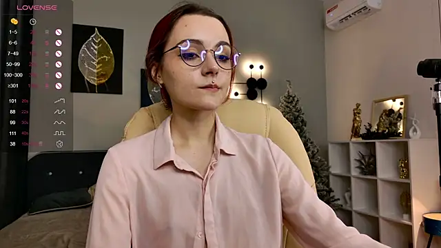 ElizabethMilller  online show from 12.04.25