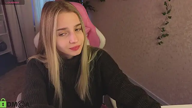 L1na Reeds online show from 04.16.26