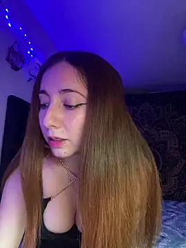 Snapshot of onlymoney18k chatting on 10.10.25 onlymoney18k online show from 10.10.25