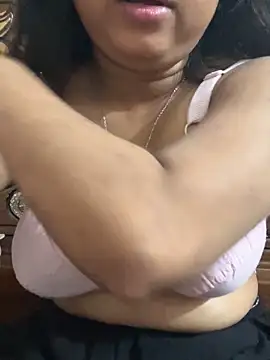 Snapshot of babbydoll-03 chatting on 11.07.25 babbydoll-03 online show from 11.07.25