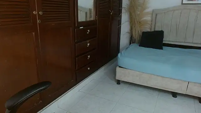 Snapshot of annyrusso chatting on 03.02.26 annyrusso online show from 03.02.26