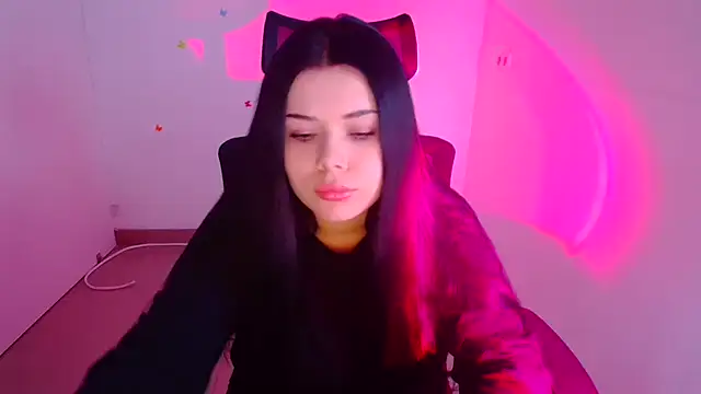 Snapshot of Mona_Esty chatting on 10.10.25 Mona Esty online show from 10.10.25