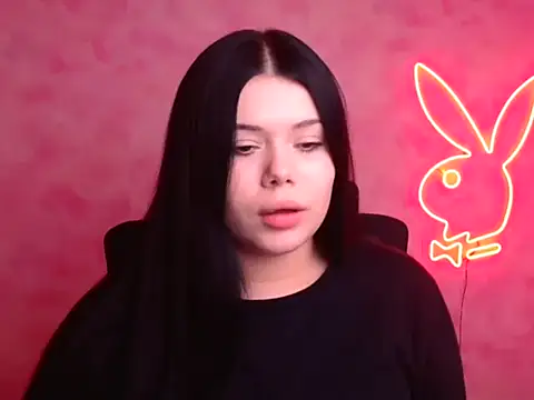 Mona Esty online show from 11.27.25