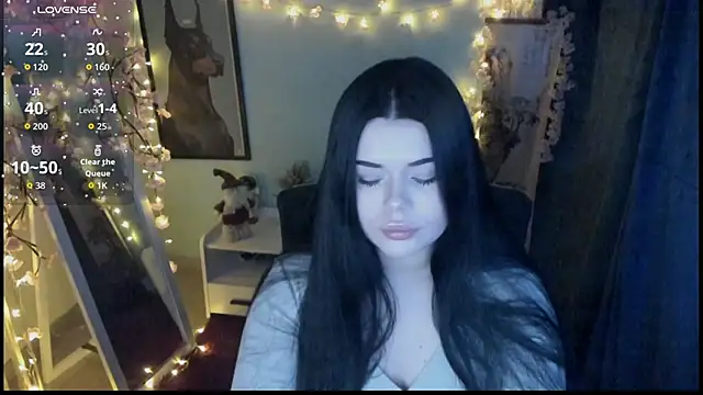 Mona Esty online show from 02.04.26