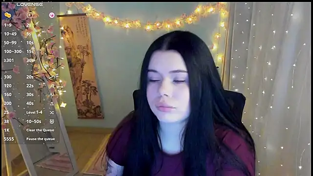 Mona Esty online show from 03.12.26