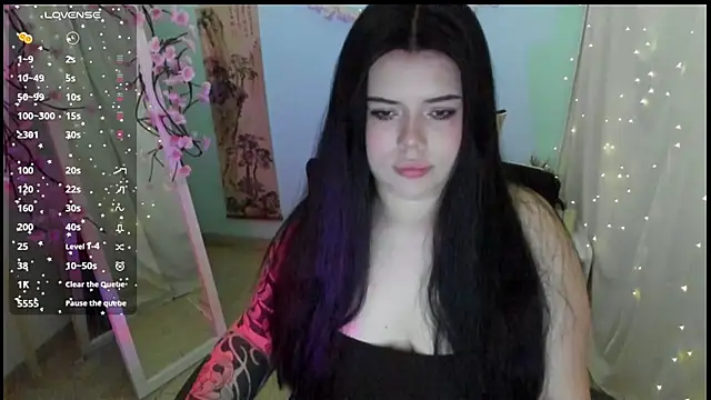 Mona Esty online show from 04.17.26