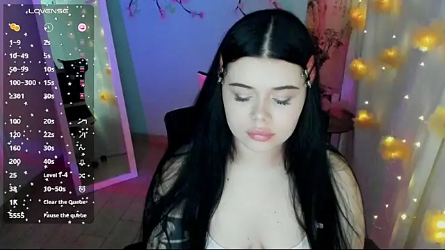 Snapshot of Mona_Esty chatting on 07.18.26 Mona Esty online show from 07.18.26
