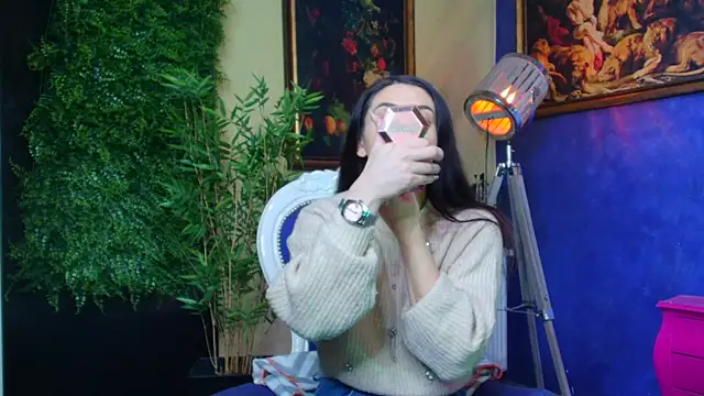 nicolepalmer online show from 11.04.25