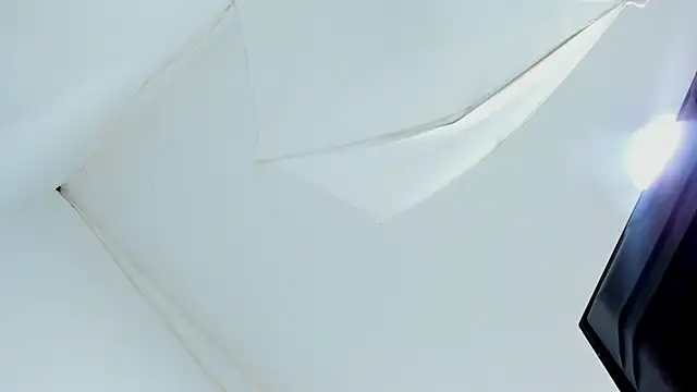 ValeriaHoltman online show from 10.16.25