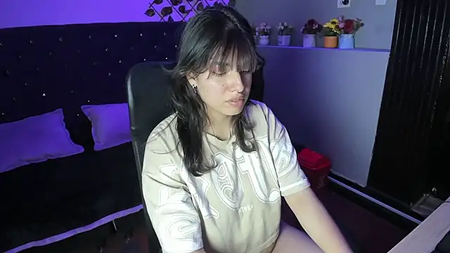 Violetta Swett  online show from 11.22.25