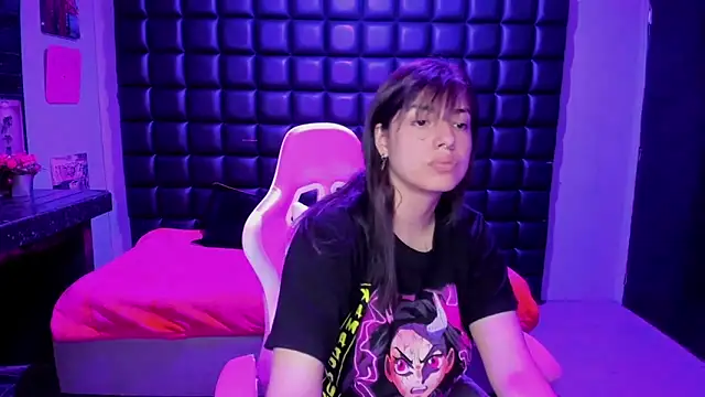 Violetta Swett  online show from 12.01.25