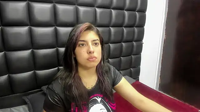 Violetta Swett  online show from 02.09.26
