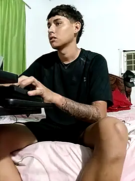 Snapshot of Luisneljc chatting on 02.18.26 Luisneljc online show from 02.18.26