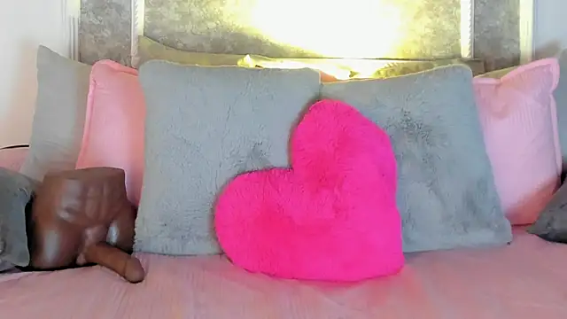  victoriaa  lois online show from 10.23.25