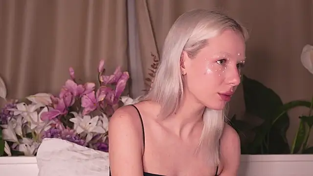 RanyThomson online show from 11.02.25