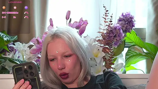 RanyThomson online show from 12.18.25