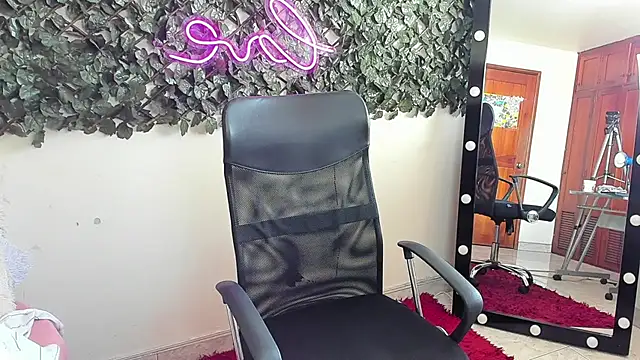 Samanta Ortiz online show from 12.01.25