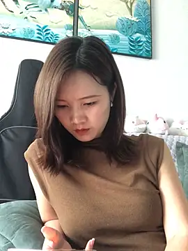 Snapshot of Mile-m chatting on 05.26.26 Mile-m online show from 05.26.26