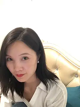 Snapshot of Mile-m chatting on 06.01.26 Mile-m online show from 06.01.26