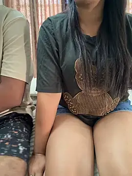 vickyandtania online show from 04.06.26