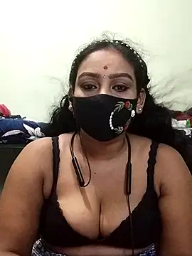 Snapshot of tamil_Monisha chatting on 04.30.26 tamil Monisha online show from 04.30.26