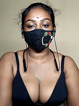 Snapshot of tamil_Monisha chatting on 06.16.26 tamil Monisha online show from 06.16.26
