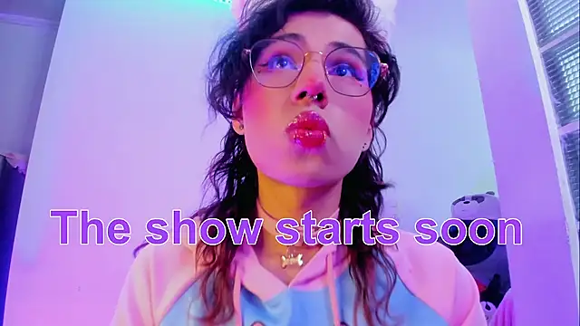 Snapshot of Sweet-SharoKitty chatting on 12.20.25 Sweet-SharoKitty online show from 12.20.25