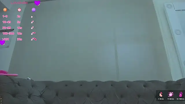 Snapshot of GeorginaFit chatting on 10.29.25 GeorginaFit online show from 10.29.25