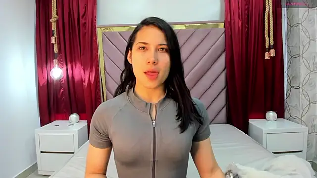 Snapshot of GeorginaFit chatting on 01.11.26 GeorginaFit online show from 01.11.26