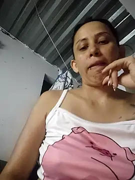 Snapshot of sexy_butterfly_1 chatting on 10.20.25 sexy butterfly 1 online show from 10.20.25