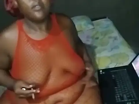 BigBootyBitch96 online show from 10.22.25